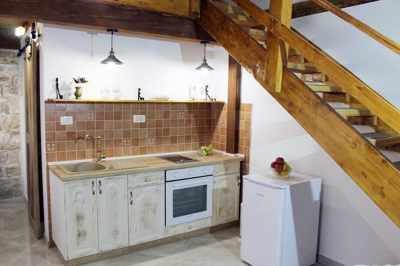 Apartments D&N Вис Экстерьер фото